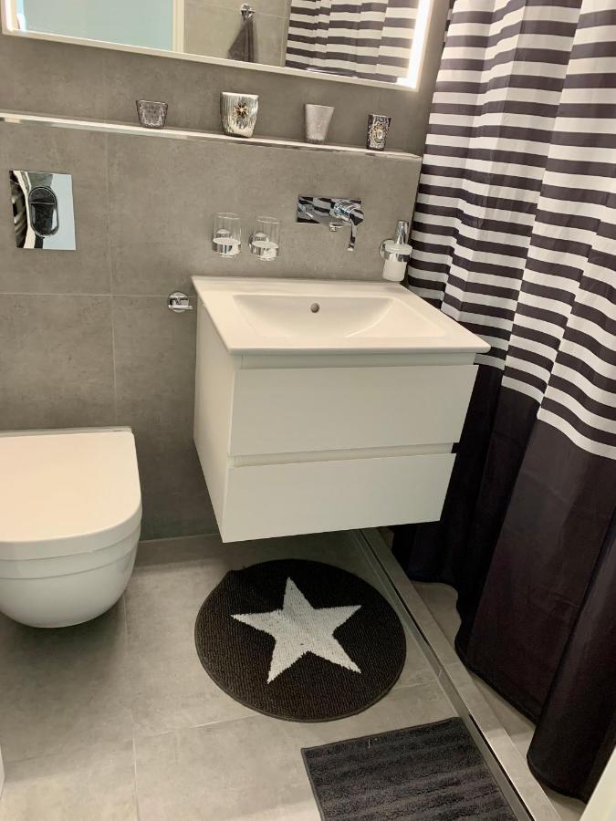 Holiday Apartment Bolgen - Close To Everything! Bolgen, Jakobshorn, Bus Stop, Train Station, Supermarket, Ski School, Ski Rentals, Restaurants And More! Ostrava Dış mekan fotoğraf